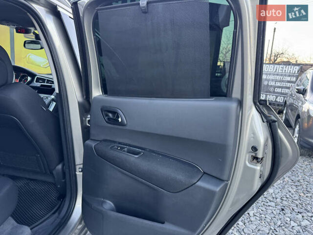 Пежо 3008 2010 в Стрые на Automoto.ua Серый Пежо 3008, объемом двигателя 1.6 л и пробегом 260 тыс. км за 6300 $, фото 39 на Automoto.ua