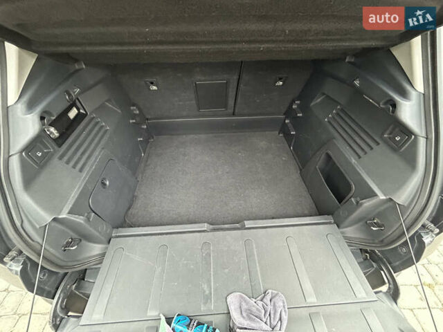 Серый Пежо 3008, объемом двигателя 1.6 л и пробегом 175 тыс. км за 8300 $, фото 13 на Automoto.ua