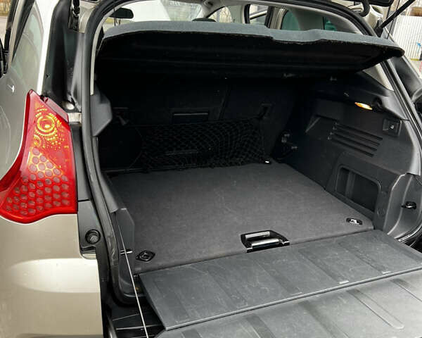 Серый Пежо 3008, объемом двигателя 1.6 л и пробегом 225 тыс. км за 8000 $, фото 50 на Automoto.ua