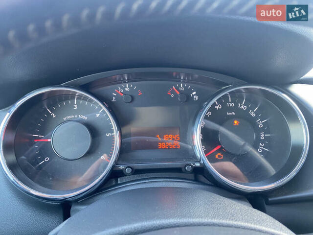 Сірий Пежо 3008, об'ємом двигуна 1.56 л та пробігом 382 тис. км за 6500 $, фото 19 на Automoto.ua