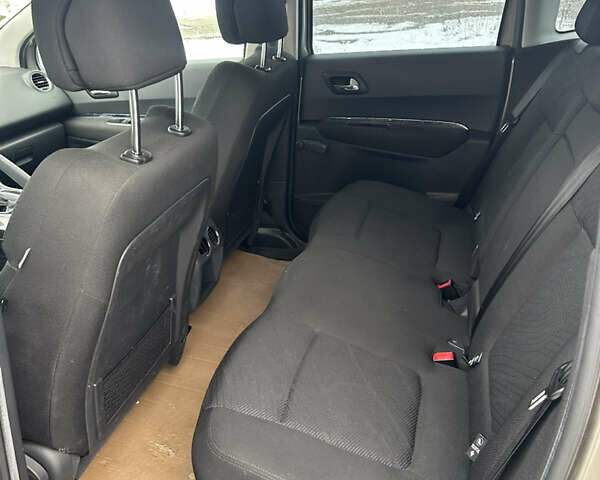 Сірий Пежо 3008, об'ємом двигуна 1.6 л та пробігом 151 тис. км за 6999 $, фото 13 на Automoto.ua