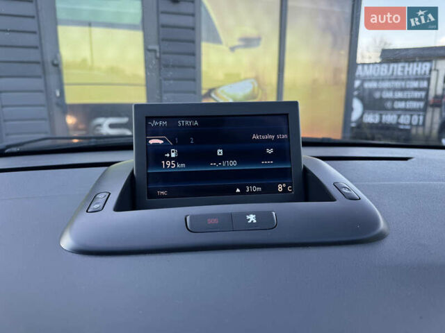 Пежо 3008 2010 в Стрые на Automoto.ua Серый Пежо 3008, объемом двигателя 1.6 л и пробегом 260 тыс. км за 6300 $, фото 33 на Automoto.ua