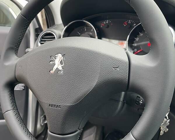 Серый Пежо 3008, объемом двигателя 1.6 л и пробегом 141 тыс. км за 7299 $, фото 28 на Automoto.ua