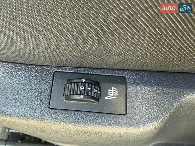 Серый Пежо 3008, объемом двигателя 1.6 л и пробегом 219 тыс. км за 9500 $, фото 57 на Automoto.ua