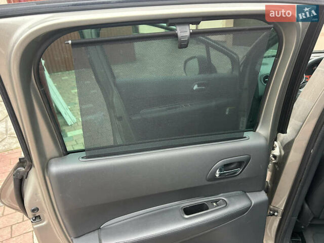 Сірий Пежо 3008, об'ємом двигуна 1.6 л та пробігом 170 тис. км за 8999 $, фото 17 на Automoto.ua