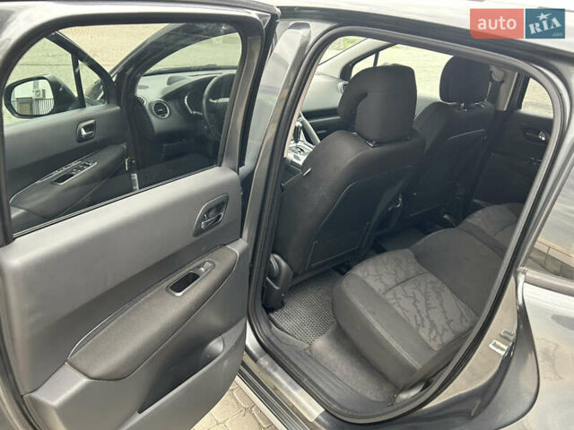 Серый Пежо 3008, объемом двигателя 1.6 л и пробегом 175 тыс. км за 8300 $, фото 5 на Automoto.ua