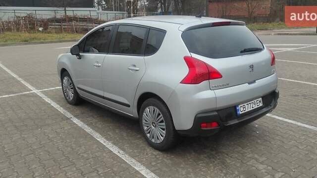 Серый Пежо 3008, объемом двигателя 1.6 л и пробегом 192 тыс. км за 6700 $, фото 1 на Automoto.ua