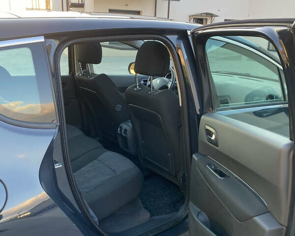 Пежо 3008 2010 в Луцке на Automoto.ua Серый Пежо 3008, объемом двигателя 1.6 л и пробегом 199 тыс. км за 7600 $, фото 14 на Automoto.ua