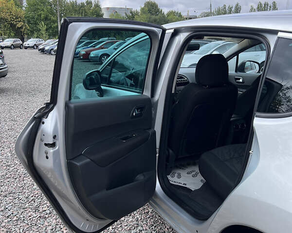 Серый Пежо 3008, объемом двигателя 1.56 л и пробегом 280 тыс. км за 7100 $, фото 17 на Automoto.ua