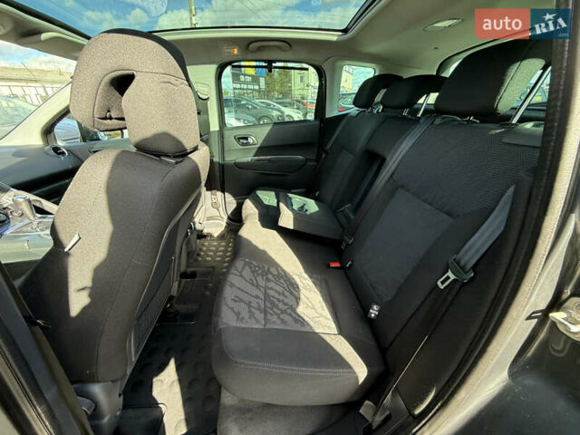 Пежо 3008 2010 в Стрые на Automoto.ua Серый Пежо 3008, объемом двигателя 1.6 л и пробегом 219 тыс. км за 9500 $, фото 51 на Automoto.ua