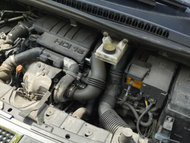 Сірий Пежо 3008, об'ємом двигуна 1.6 л та пробігом 212 тис. км за 9200 $, фото 12 на Automoto.ua