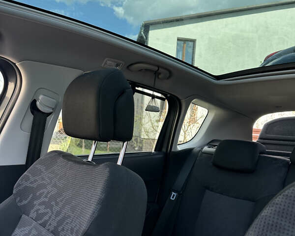 Пежо 3008 2010 в Ровно на Automoto.ua Серый Пежо 3008, объемом двигателя 1.6 л и пробегом 211 тыс. км за 8100 $, фото 34 на Automoto.ua