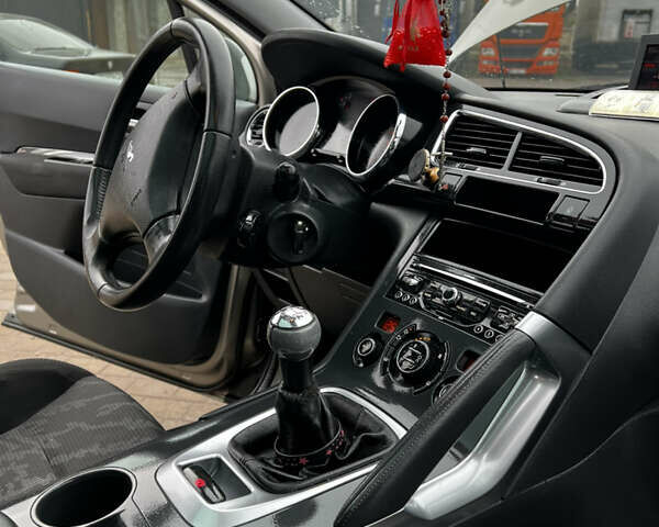 Серый Пежо 3008, объемом двигателя 1.6 л и пробегом 225 тыс. км за 8000 $, фото 33 на Automoto.ua