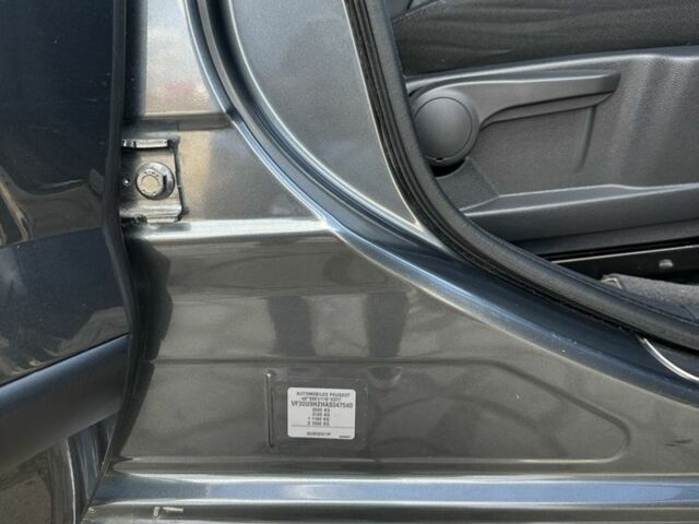 Серый Пежо 3008, объемом двигателя 1.6 л и пробегом 211 тыс. км за 8200 $, фото 13 на Automoto.ua