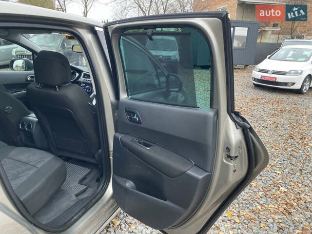 Серый Пежо 3008, объемом двигателя 1.56 л и пробегом 318 тыс. км за 7499 $, фото 38 на Automoto.ua