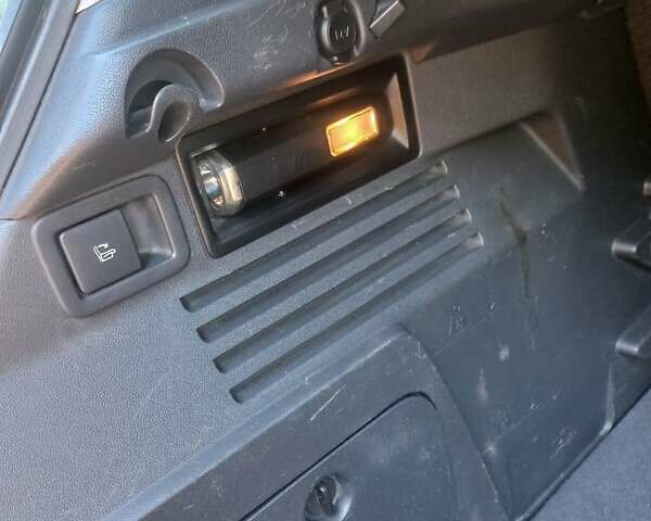 Серый Пежо 3008, объемом двигателя 1.56 л и пробегом 317 тыс. км за 7700 $, фото 18 на Automoto.ua