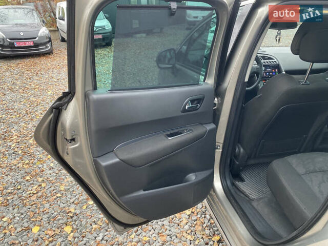 Серый Пежо 3008, объемом двигателя 1.56 л и пробегом 318 тыс. км за 7499 $, фото 32 на Automoto.ua