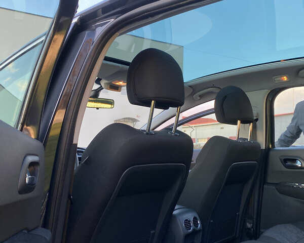 Пежо 3008 2010 в Луцке на Automoto.ua Серый Пежо 3008, объемом двигателя 1.6 л и пробегом 199 тыс. км за 7600 $, фото 17 на Automoto.ua