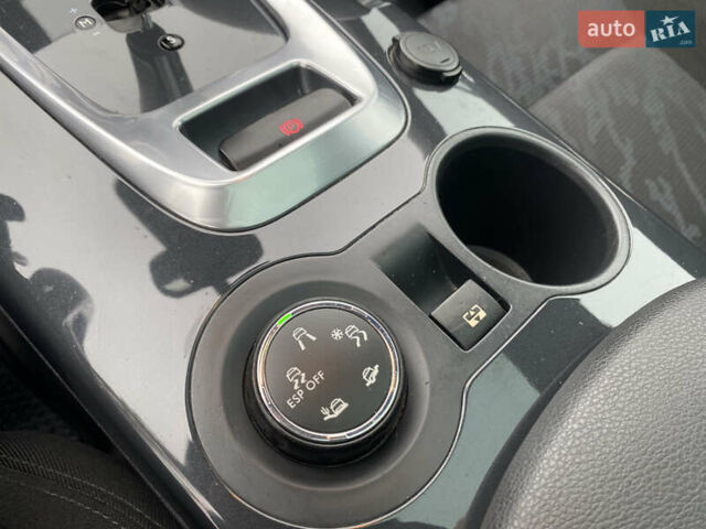 Серый Пежо 3008, объемом двигателя 1.56 л и пробегом 318 тыс. км за 7499 $, фото 29 на Automoto.ua