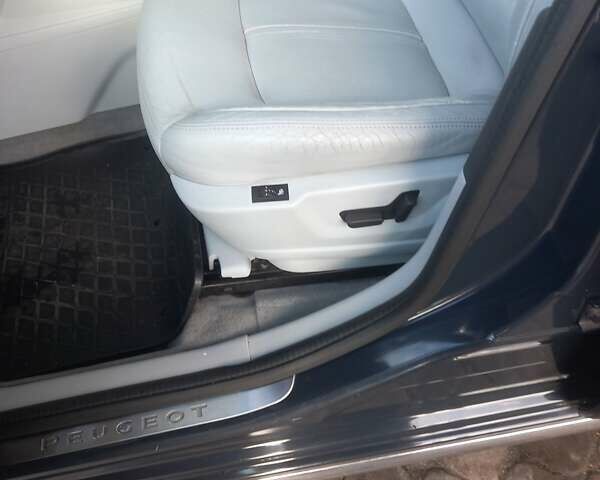 Сірий Пежо 3008, об'ємом двигуна 2 л та пробігом 224 тис. км за 10200 $, фото 9 на Automoto.ua