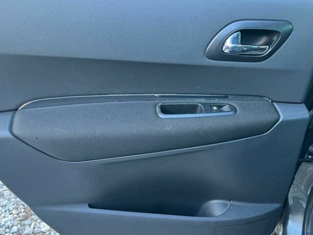 Пежо 3008 2010 в Коломые на Automoto.ua Серый Пежо 3008, объемом двигателя 1.6 л и пробегом 246 тыс. км за 7600 $, фото 20 на Automoto.ua