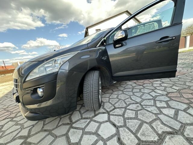 Серый Пежо 3008, объемом двигателя 1.6 л и пробегом 211 тыс. км за 8200 $, фото 1 на Automoto.ua