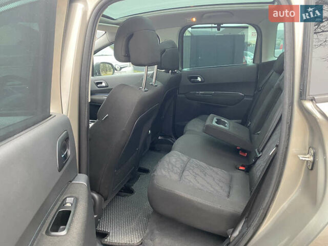 Серый Пежо 3008, объемом двигателя 1.56 л и пробегом 318 тыс. км за 7499 $, фото 34 на Automoto.ua