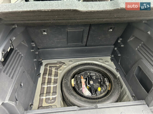 Серый Пежо 3008, объемом двигателя 1.6 л и пробегом 175 тыс. км за 8300 $, фото 12 на Automoto.ua