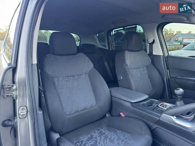 Пежо 3008 2010 в Стрые на Automoto.ua Серый Пежо 3008, объемом двигателя 1.6 л и пробегом 260 тыс. км за 6300 $, фото 28 на Automoto.ua