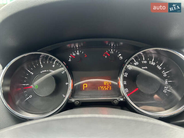 Серый Пежо 3008, объемом двигателя 1.6 л и пробегом 175 тыс. км за 8300 $, фото 10 на Automoto.ua