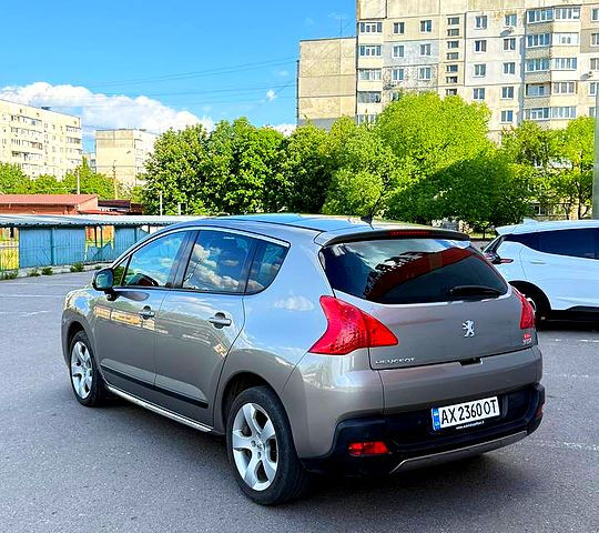 Сірий Пежо 3008, об'ємом двигуна 1.6 л та пробігом 200 тис. км за 8000 $, фото 3 на Automoto.ua