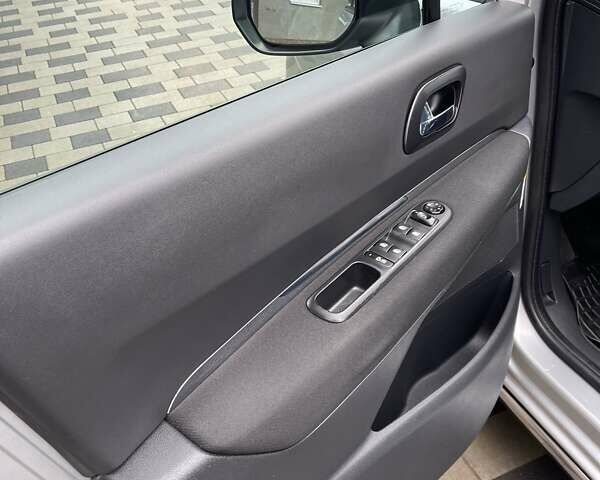 Серый Пежо 3008, объемом двигателя 1.6 л и пробегом 141 тыс. км за 7299 $, фото 17 на Automoto.ua