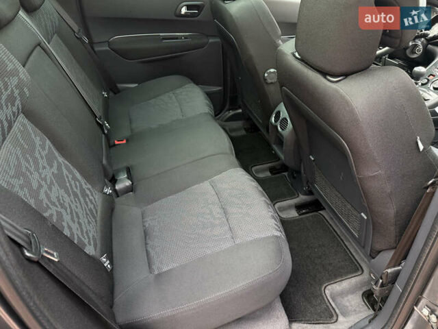 Пежо 3008 2011 в Стрые на Automoto.ua Серый Пежо 3008, объемом двигателя 1.6 л и пробегом 241 тыс. км за 8900 $, фото 67 на Automoto.ua