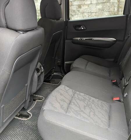 Серый Пежо 3008, объемом двигателя 1.56 л и пробегом 243 тыс. км за 8000 $, фото 3 на Automoto.ua