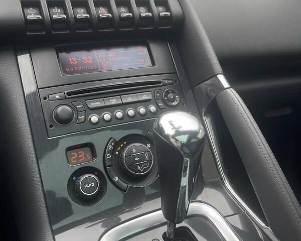 Серый Пежо 3008, объемом двигателя 1.6 л и пробегом 157 тыс. км за 9300 $, фото 3 на Automoto.ua