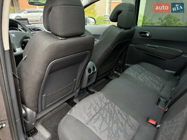 Пежо 3008 2011 в Стрые на Automoto.ua Серый Пежо 3008, объемом двигателя 1.6 л и пробегом 241 тыс. км за 8900 $, фото 63 на Automoto.ua