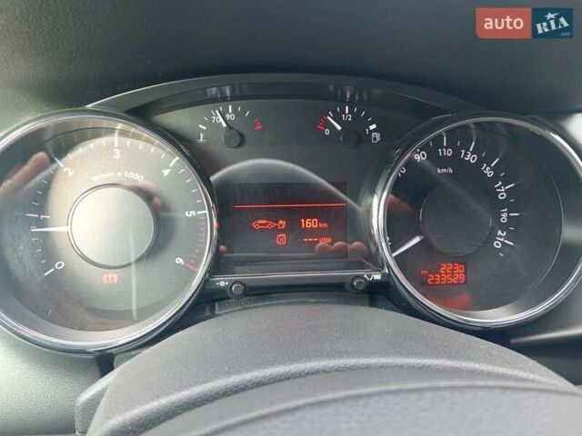 Серый Пежо 3008, объемом двигателя 1.6 л и пробегом 233 тыс. км за 8900 $, фото 46 на Automoto.ua