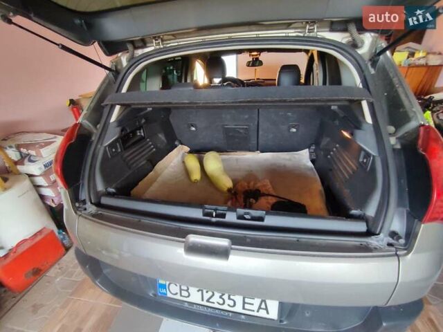 Сірий Пежо 3008, об'ємом двигуна 1.56 л та пробігом 290 тис. км за 8300 $, фото 6 на Automoto.ua