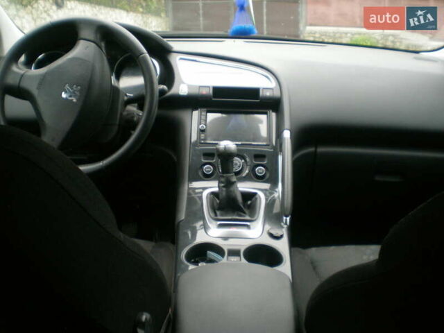 Пежо 3008 2011 в Тернополе на Automoto.ua Серый Пежо 3008, объемом двигателя 1.6 л и пробегом 268 тыс. км за 5800 $, фото 8 на Automoto.ua