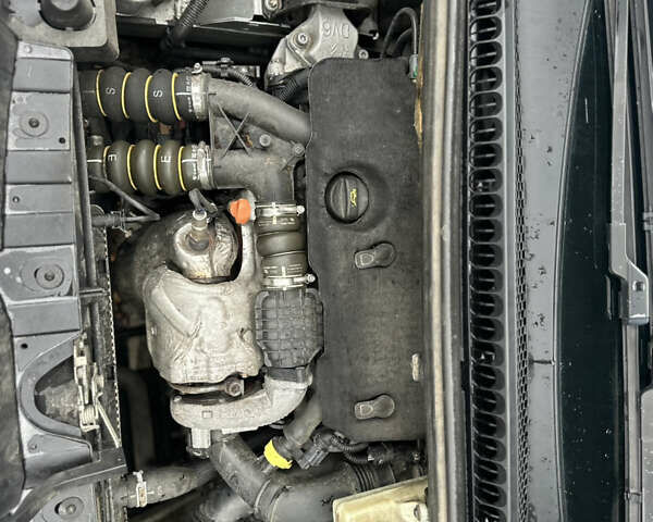 Серый Пежо 3008, объемом двигателя 1.56 л и пробегом 237 тыс. км за 7400 $, фото 26 на Automoto.ua