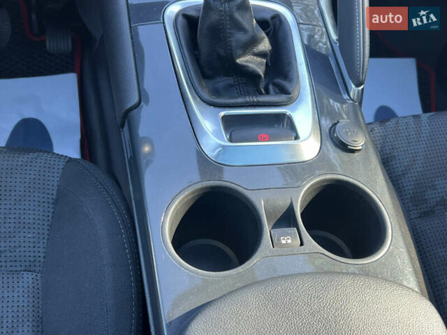 Сірий Пежо 3008, об'ємом двигуна 1.6 л та пробігом 250 тис. км за 8200 $, фото 37 на Automoto.ua