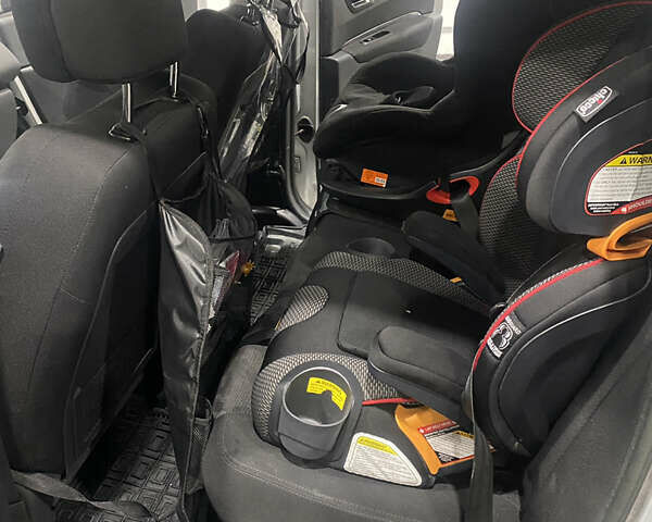 Сірий Пежо 3008, об'ємом двигуна 1.56 л та пробігом 265 тис. км за 8100 $, фото 32 на Automoto.ua