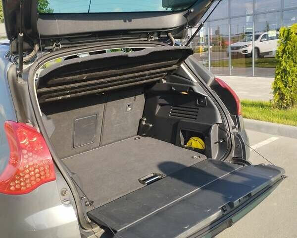 Серый Пежо 3008, объемом двигателя 1.56 л и пробегом 257 тыс. км за 8800 $, фото 2 на Automoto.ua