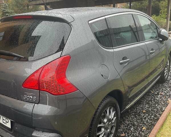 Серый Пежо 3008, объемом двигателя 1.6 л и пробегом 157 тыс. км за 9300 $, фото 2 на Automoto.ua