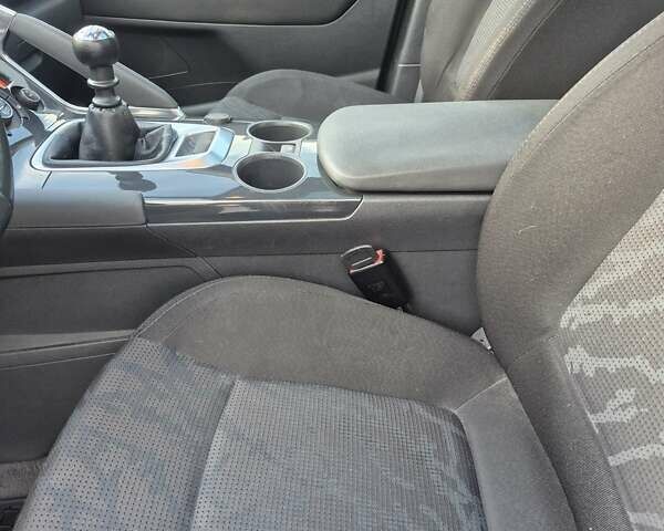 Серый Пежо 3008, объемом двигателя 1.6 л и пробегом 201 тыс. км за 7770 $, фото 16 на Automoto.ua