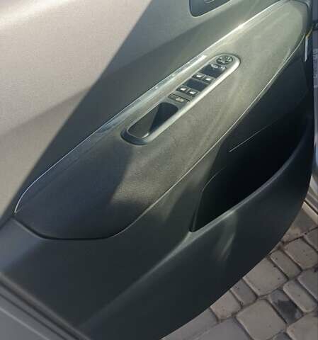 Серый Пежо 3008, объемом двигателя 1.6 л и пробегом 185 тыс. км за 8300 $, фото 22 на Automoto.ua