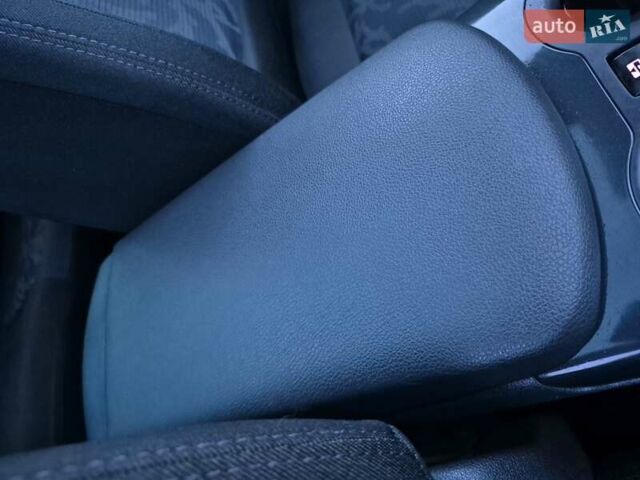 Сірий Пежо 3008, об'ємом двигуна 1.6 л та пробігом 225 тис. км за 8800 $, фото 18 на Automoto.ua