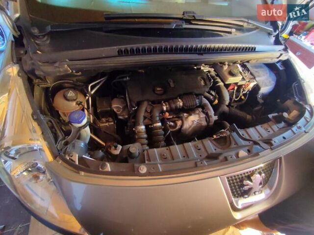 Сірий Пежо 3008, об'ємом двигуна 1.56 л та пробігом 290 тис. км за 8300 $, фото 8 на Automoto.ua