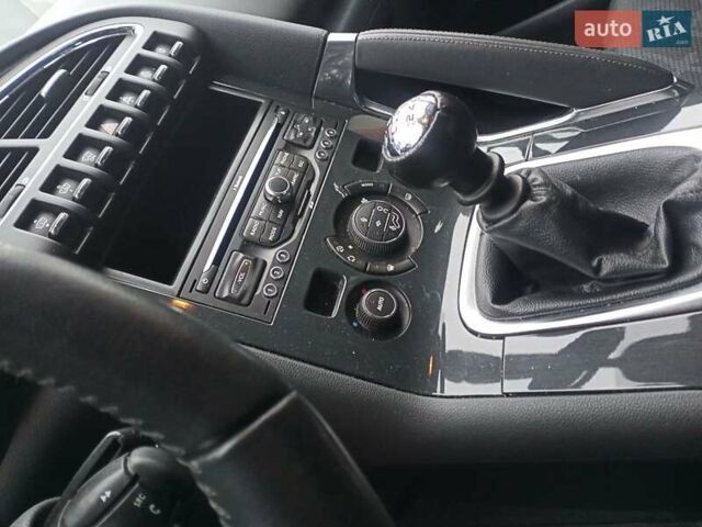 Серый Пежо 3008, объемом двигателя 1.6 л и пробегом 265 тыс. км за 8650 $, фото 25 на Automoto.ua