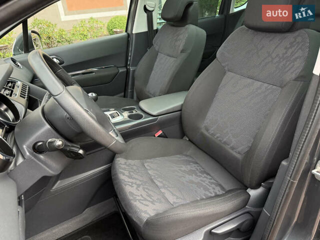 Пежо 3008 2011 в Стрые на Automoto.ua Серый Пежо 3008, объемом двигателя 1.6 л и пробегом 241 тыс. км за 8900 $, фото 39 на Automoto.ua